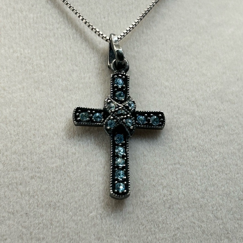 925 Silver Thai Cross Pendant Necklace Black with Blue Crystals Chain PGDA Italy - Picture 13 of 15
